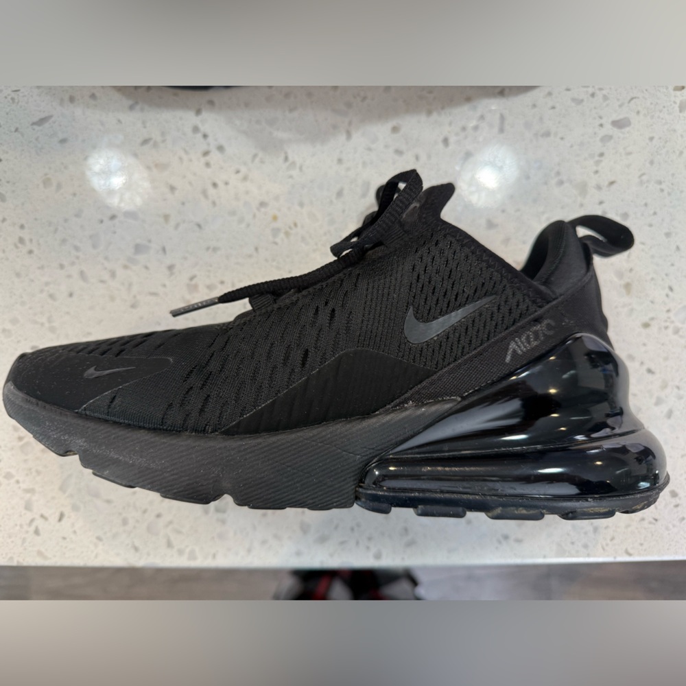 Nike Women's Air Max 270 Shoes